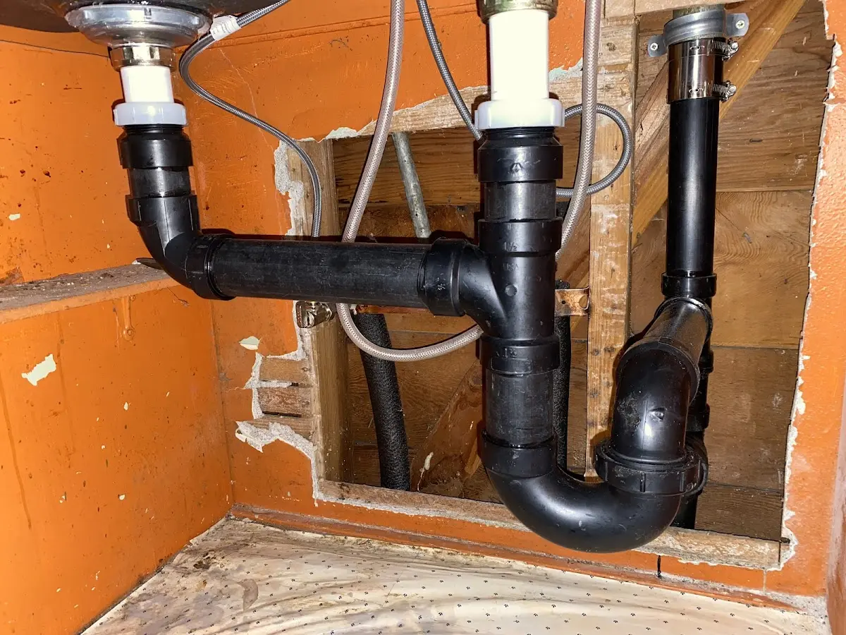 Professional Pipe Bursting equipment and tools on the job in Gentry